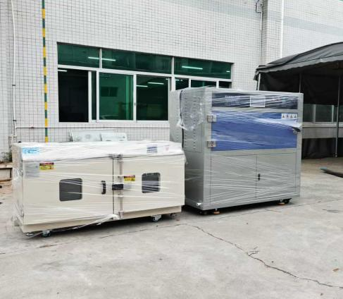 紫外老化箱送貨深圳客戶(hù)公司